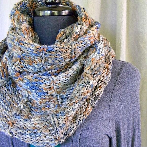 Handknit Variegated Neutral Grey Slip Stitch Infinity Reversible Unisex Cowl - Picture 3 of 6